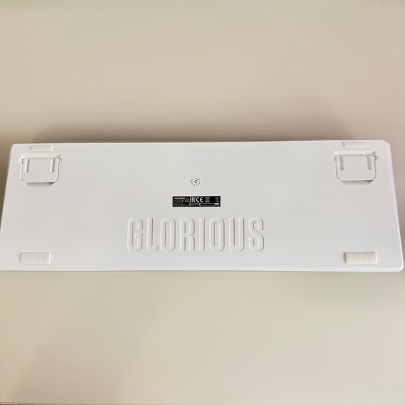 GMMK 2 Full Size 96% White - Picture 3 of 7